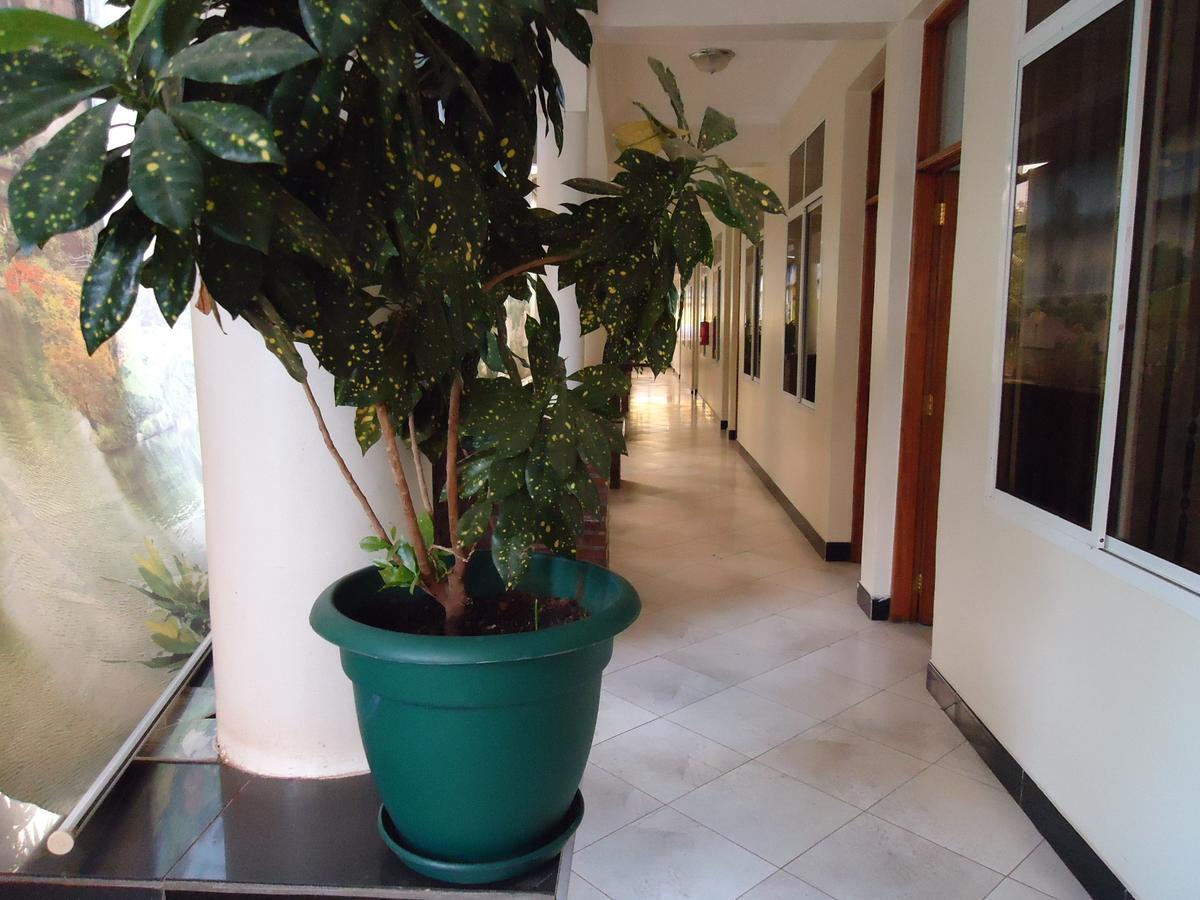 Snow View Hotel Boma la Ngombe المظهر الخارجي الصورة