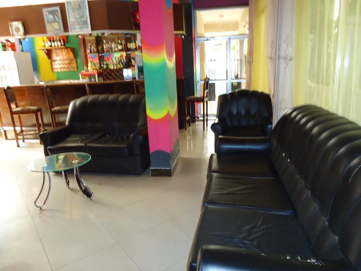Snow View Hotel Boma la Ngombe المظهر الخارجي الصورة