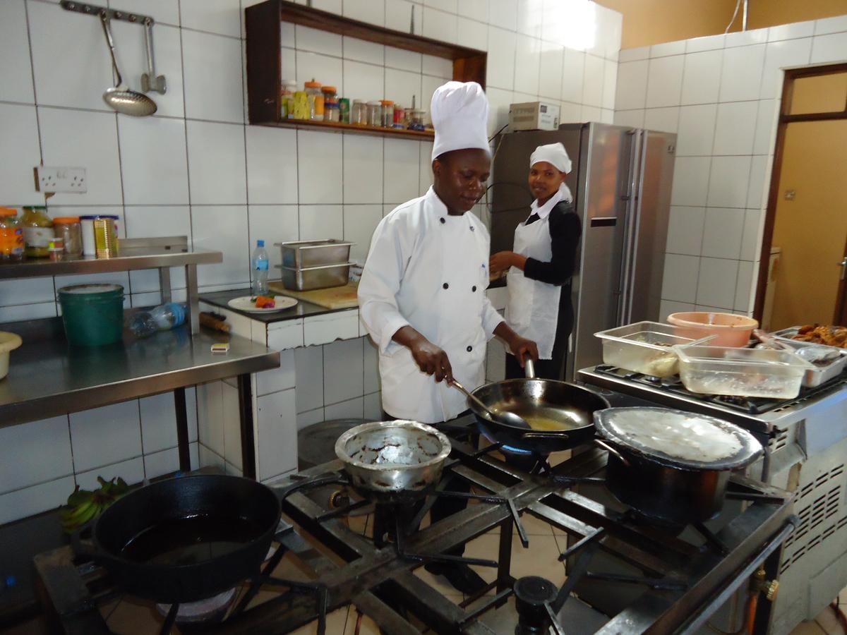 Snow View Hotel Boma la Ngombe المظهر الخارجي الصورة